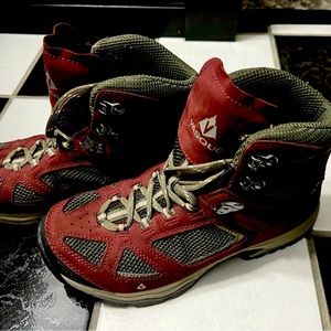 Women’s Vasque Hiking Boots